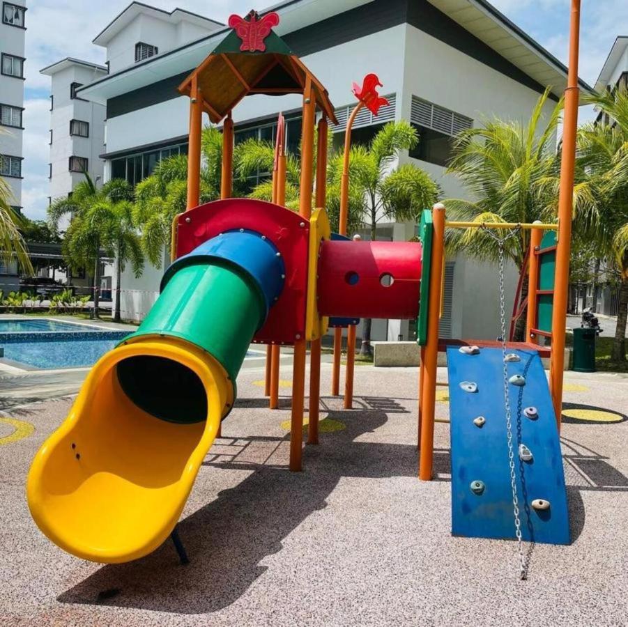Homestay Kiara Nilai Luaran gambar